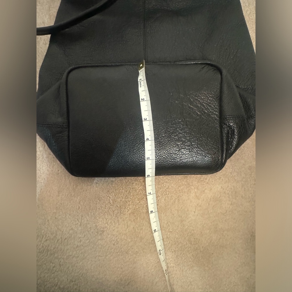Vintage black leather bag - Picture 5 of 10